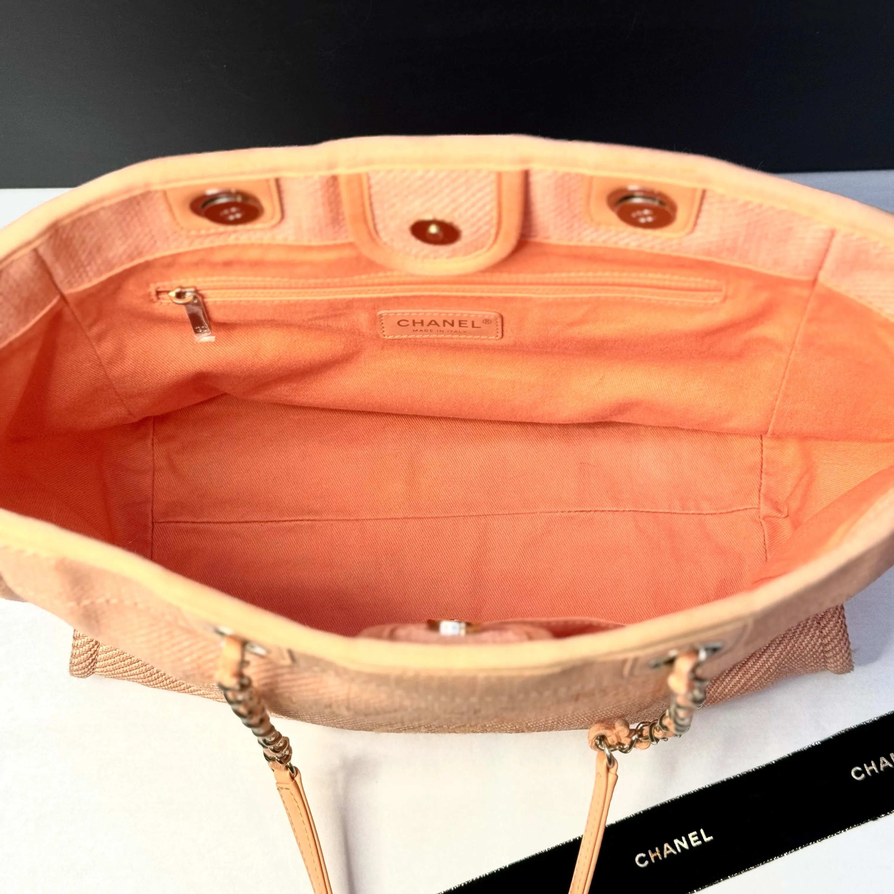Chanel - Cabas Deauville Petit