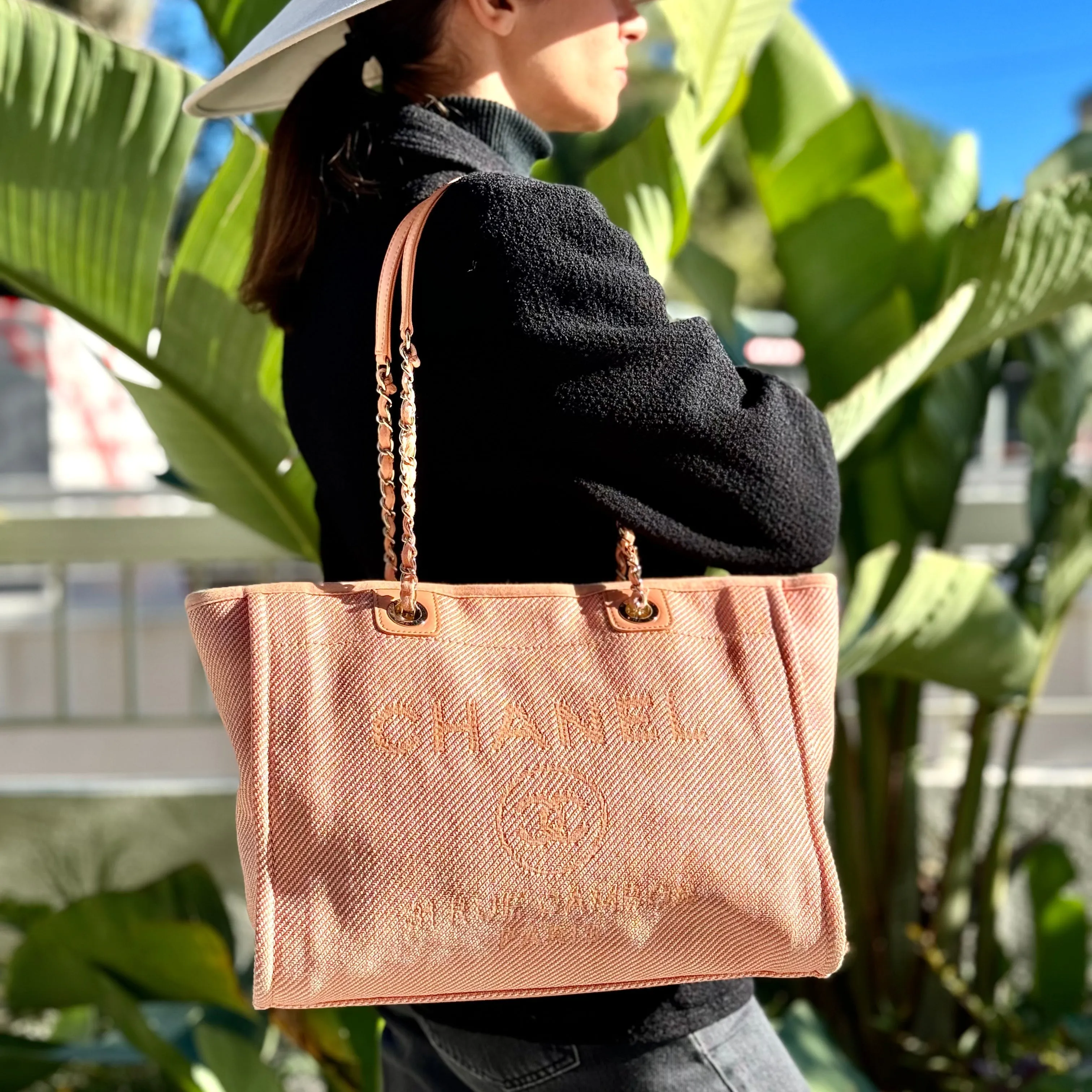 Chanel - Cabas Deauville Petit